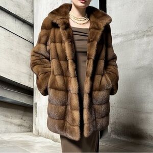 Luxurious Brown Mink Fur Coat Horizontal Layer womens XS